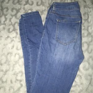 Skinny jeans